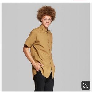 🌿Men’s long line short sleeve shirt